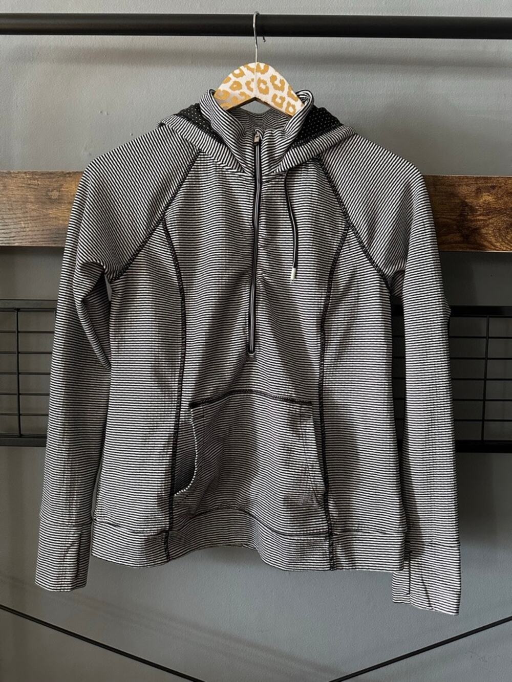 Tangerine Women's Zip Active Hooded Jacket | Size Medium